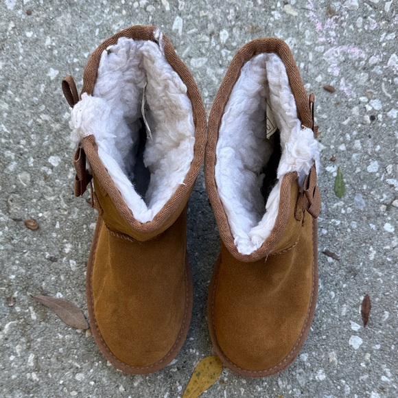 Koolaburra Tan Kids Boots - Picture 9 of 9